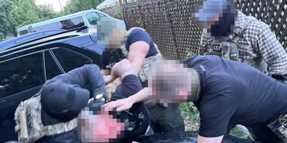 СБУ під час затримання підозрюваного