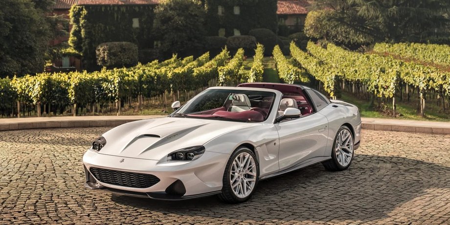 новый Ferrari 550