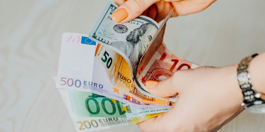 Курс валют 1 вересня Долар і євро