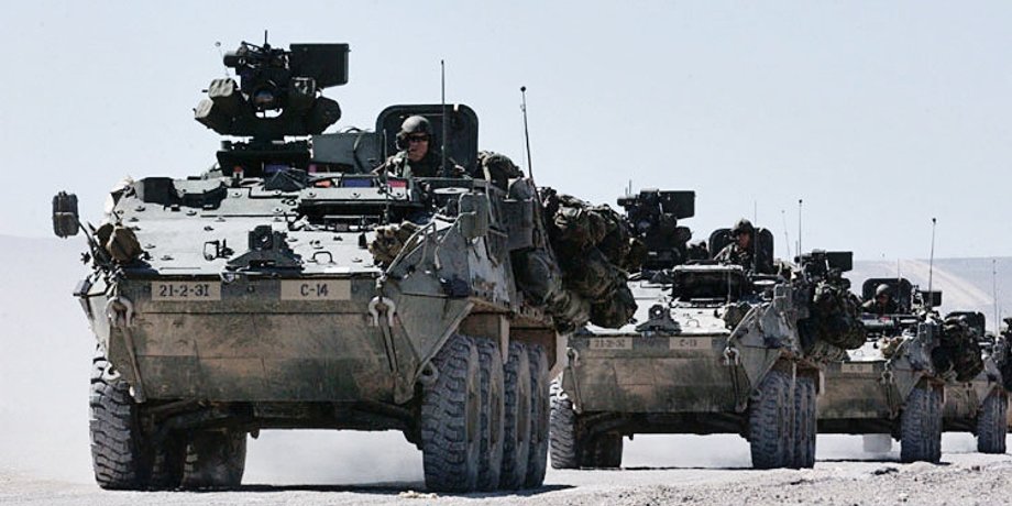 Колона БТР M1126 «Страйкер»
