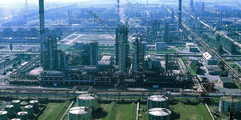 Нефтепродукты, запасы, война