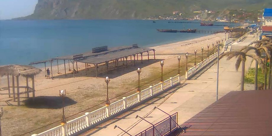 Пустые крымские пляжи / Фото: facebook.com/Andrii Klymenko