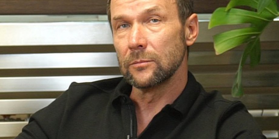 Виталий Антонов