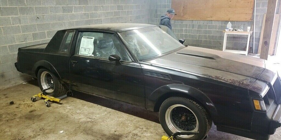 Buick GNX 1987, Buick GNX, купити Buick GNX, спорткар Buick GNX