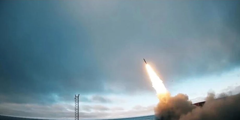 Ракета, GLSDB, дальнобойное оружие, запуск ракеты, война