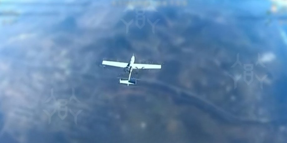 Дрон "Гранат-4 ВС РФ в полете и за мгновение до сбития зенитным беспилотником