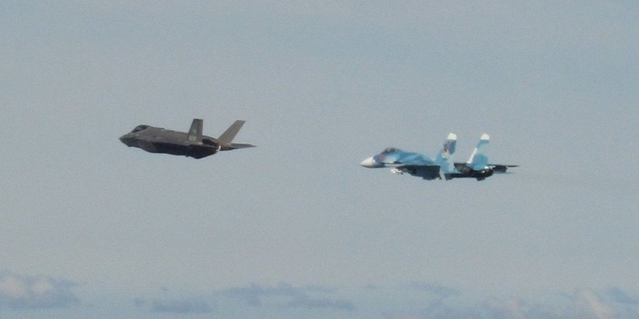 F-35 и Су-27
