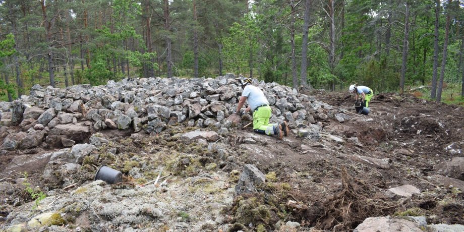 Археологи исследовали курган в Швеции