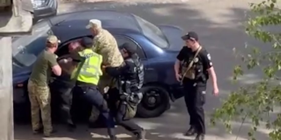 поліція, тцк, суми, нетверезий водій, повістки