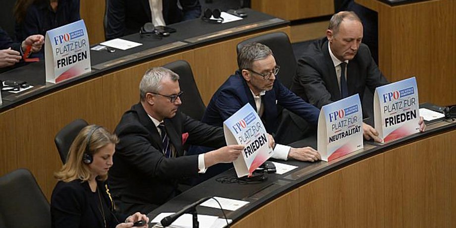 протест, депутати, парламент, австрія, зеленський
