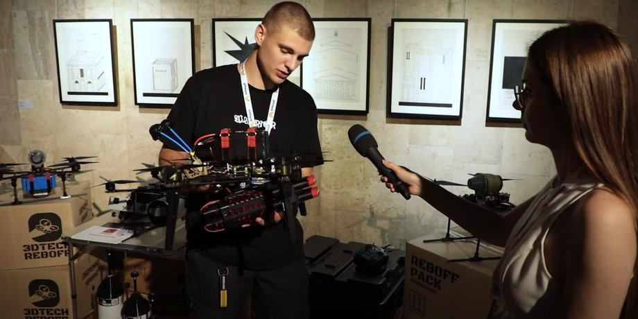Антон Возный из 3DTech показал дрон Хищник shooter