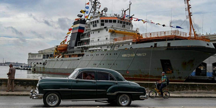 буксирное судно Николай Чикер