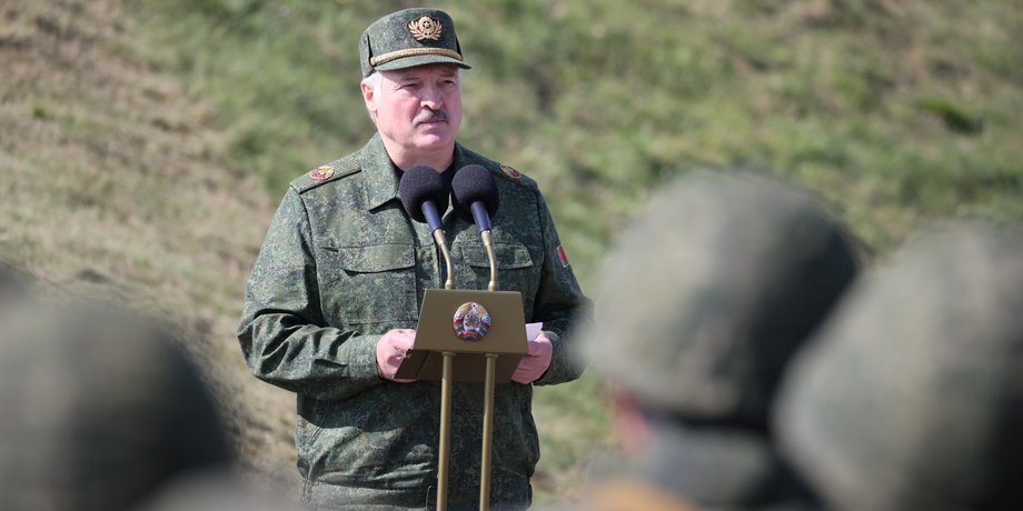 Лукашенко и военные, Александр Лукашенко, президент Беларуси, президент Белоруссии