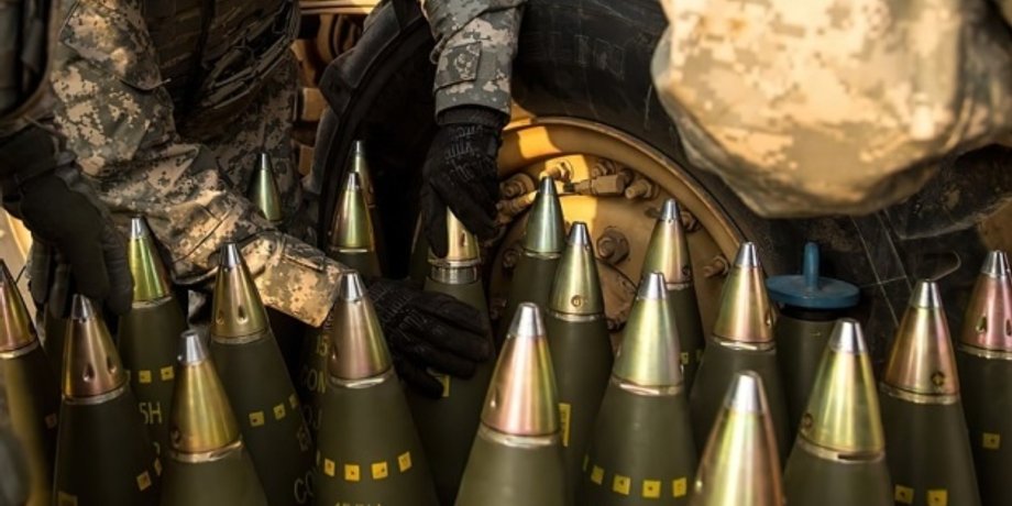 Rheinmetall: Ми можемо дати Україні стільки снарядів, скільки потрібно, не вистачає замовлень ЄС