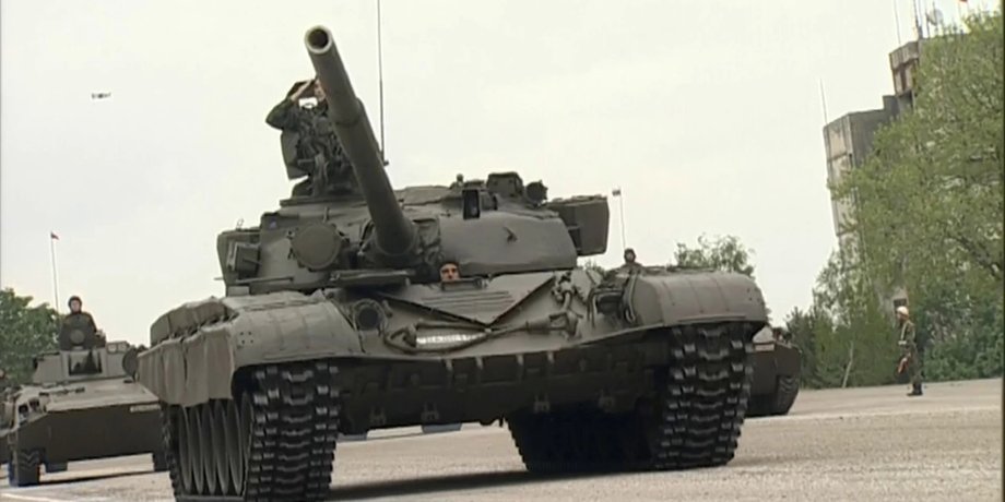 постачання зброї україні