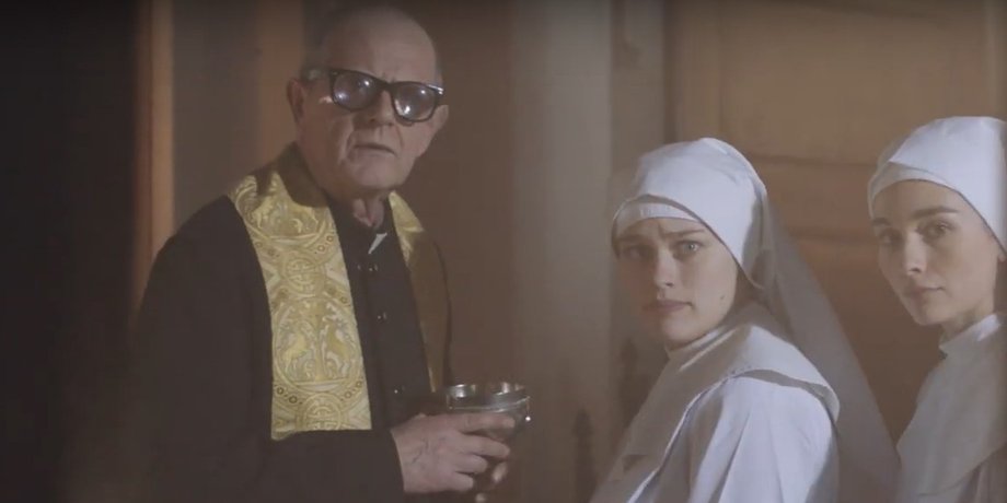 рекламний відеоролик, реклама Італія, оригінальна реклама, неочікувана реклама, реклама чипсів Італія, реклама чипсів католицизм