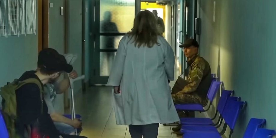 Військовозобов'язані у військкоматі