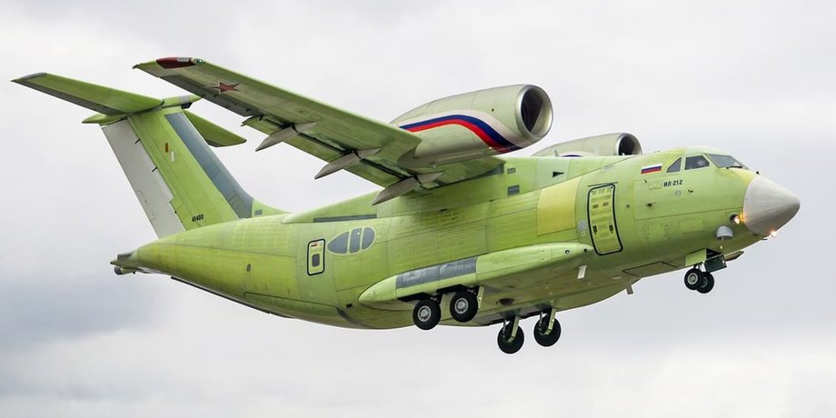 транспортний літак Іл-212