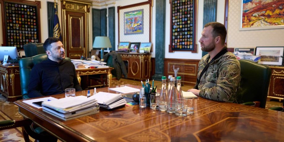 Евгений Хмара Евгений Хмара — министр обороны Украины