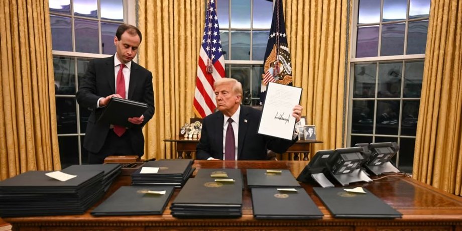 Трамп підписав закон про "пекельні санкції" проти РФ: що очікує агресора (фото)