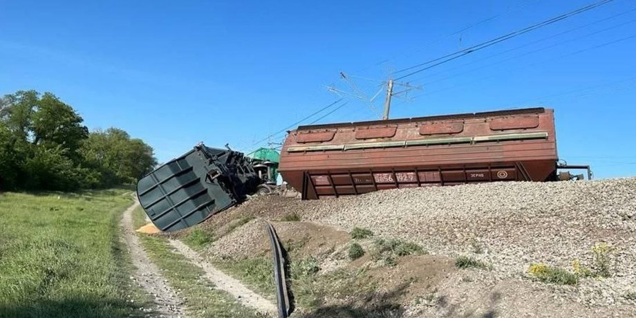 крым, железная дорога, поезд, подрыв, рельсы, поезд в крыму, поезд в бахчисарае
