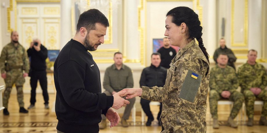 Дмитро Коцюбайло, Вовки Да Вінчі, День добровольця, Аліна Михайлова, Герой України, шеврон Дмитра Коцюбайла, президент України Володимир Зеленський, вручення нагород