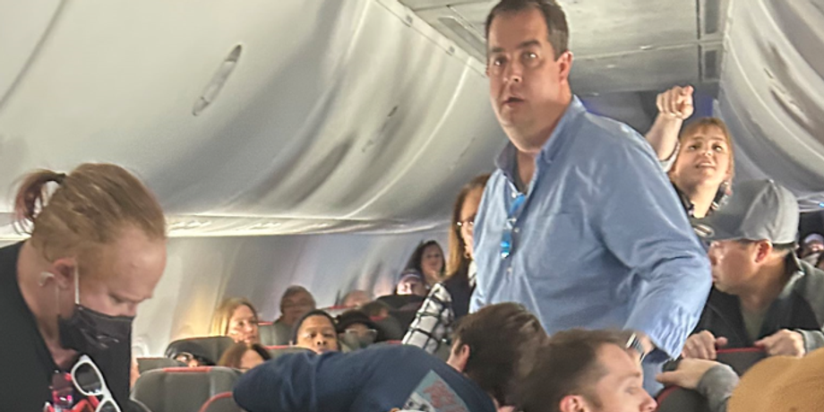 American Airlines, скандал на борту самолета, курьезы, авиация, США, Чикаго, полиция, правонарушения