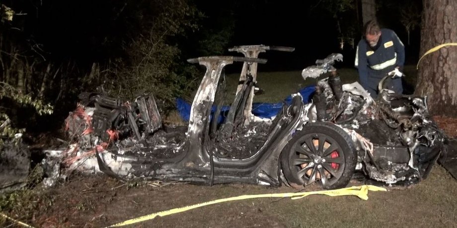 Tesla, автопилот, ДТП, погибшие,