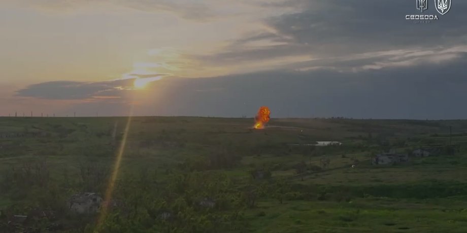 новини україни, війна рф проти україни, ворожий штурм, 10 бійців, позиція, вертоліт, танки, бій
