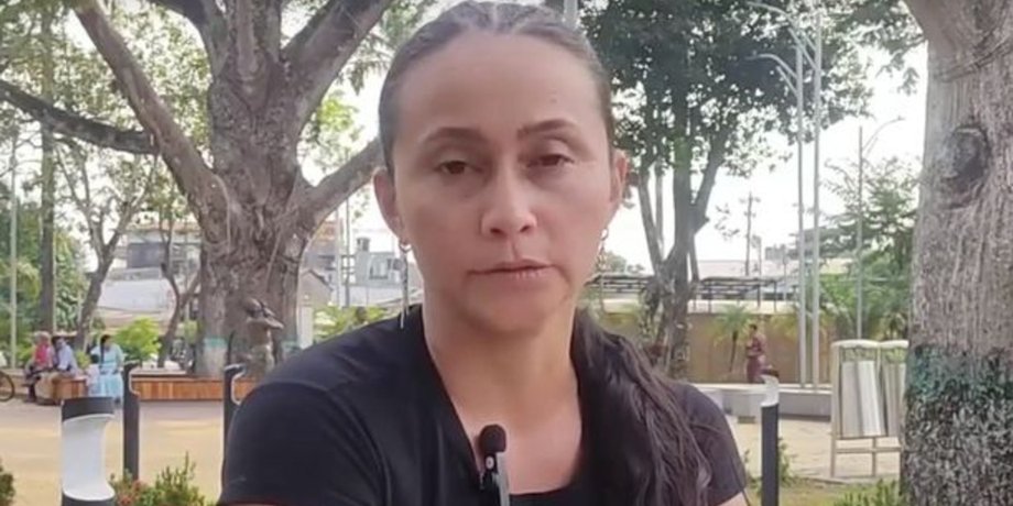 Женщина, операция, игла с ниткой, Мария Адерлинда Фореро, колумбийка