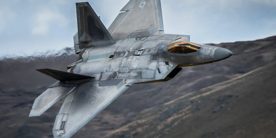 Винищувач F-22