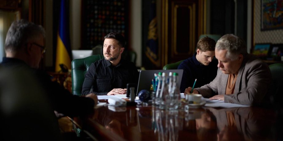 президент украины за работой