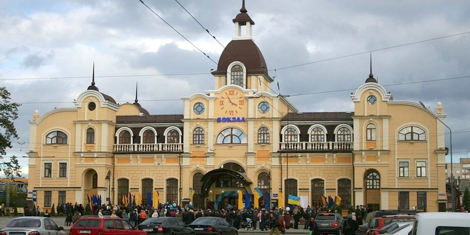 Здание вокзала в Луцке / Фото: VisitLutsk.com