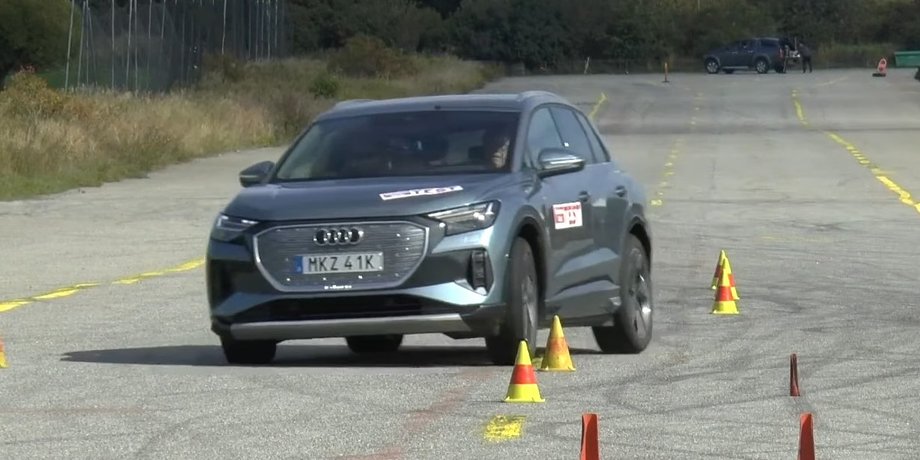 Audi, Audi Q4, Audi Q4 e-tron, Авто, Автомобили, Кроссоверы, Электрокроссоверы, Лосиный тест, Видео