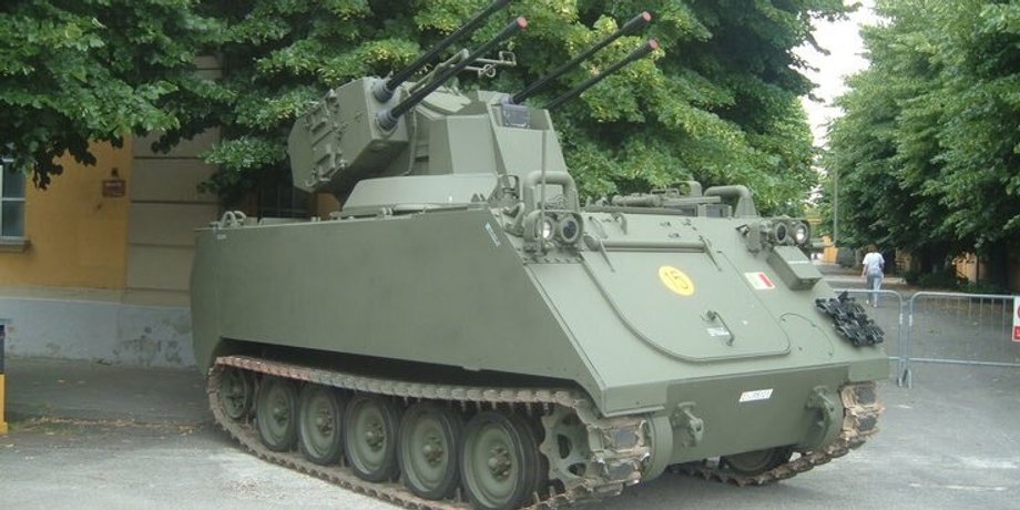 Зенитная установка SIDAM 25 на выставке
