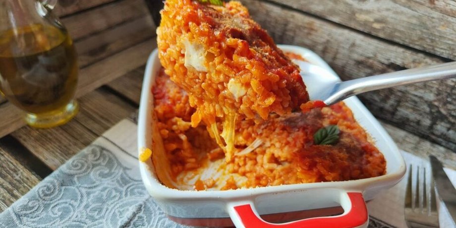 Запеченный рис с томатами и сыром, запеченный рис, рис рецепт, как приготовить рис