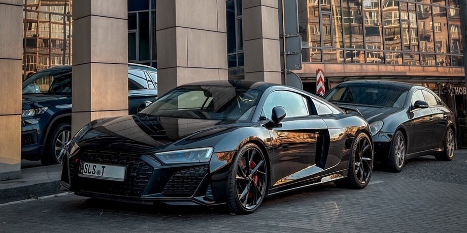 Audi R8