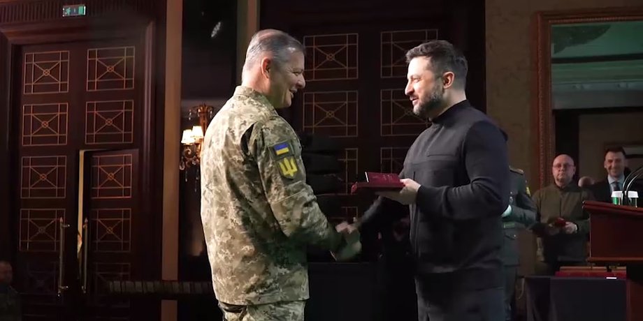 Олег Ляшко получил награду от Владимира Зеленского