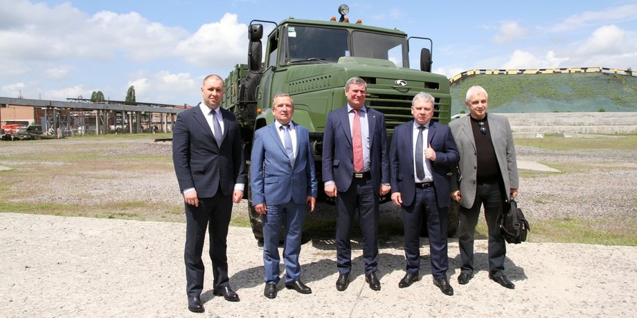 министр обороны КрАЗ