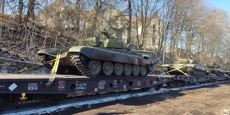 яна чернохова, министр обороны, чехия, оружие, поставки, украина