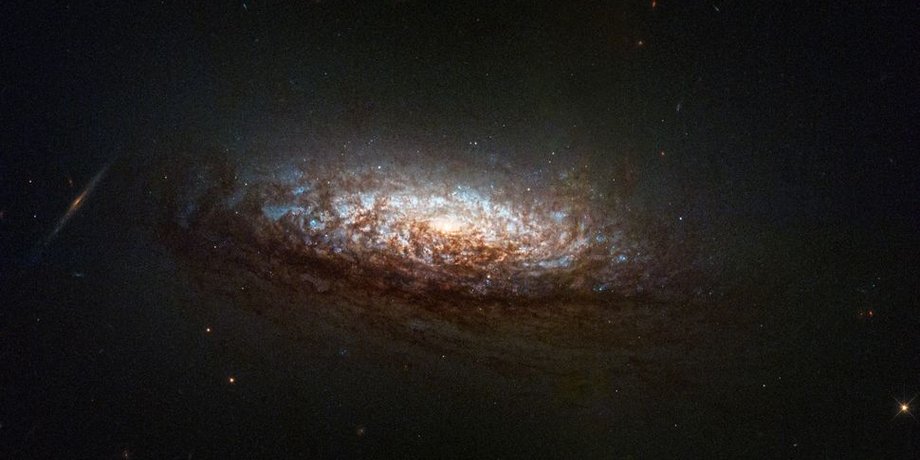 галактика NGC 1546
