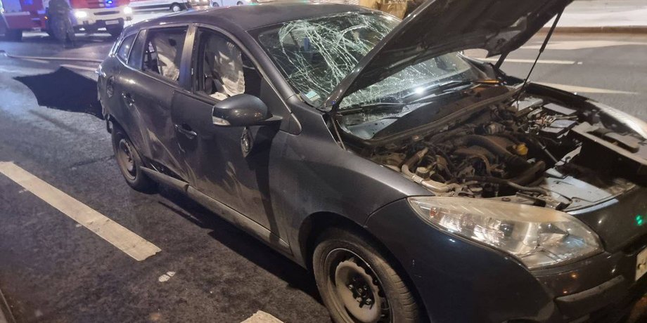 Уничтоженный автомобиль в Белгороде, фото