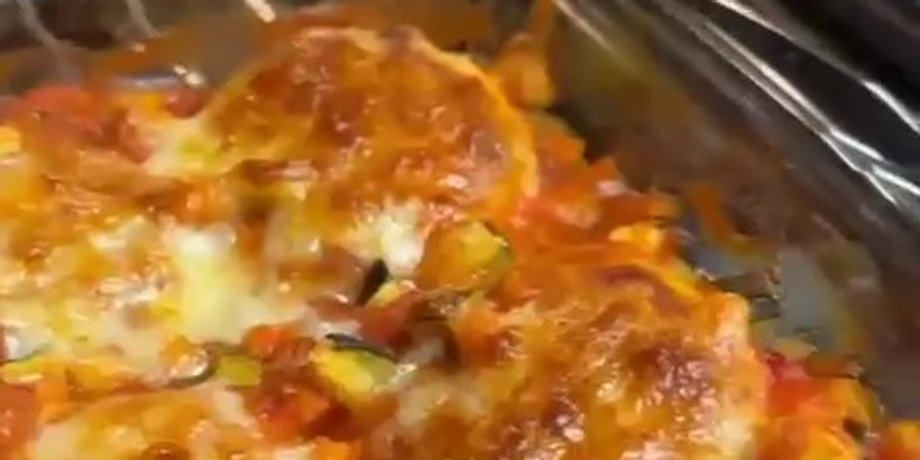 куриные котлеты, томатный соус, мясные блюда