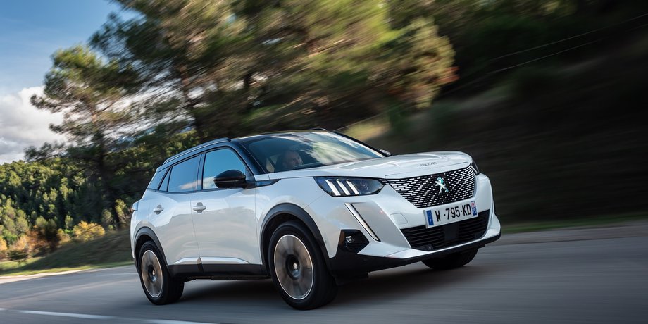 Peugeot e-2008, Peugeot 2008 2023, Новый Peugeot e-2008, кроссовер Peugeot e-2008