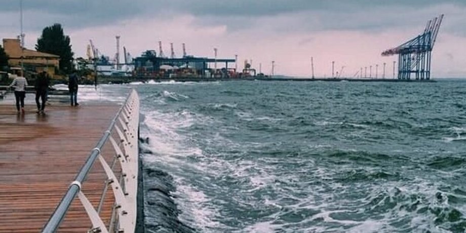 шторм, азов, Геническ, штормовое предупреждение
