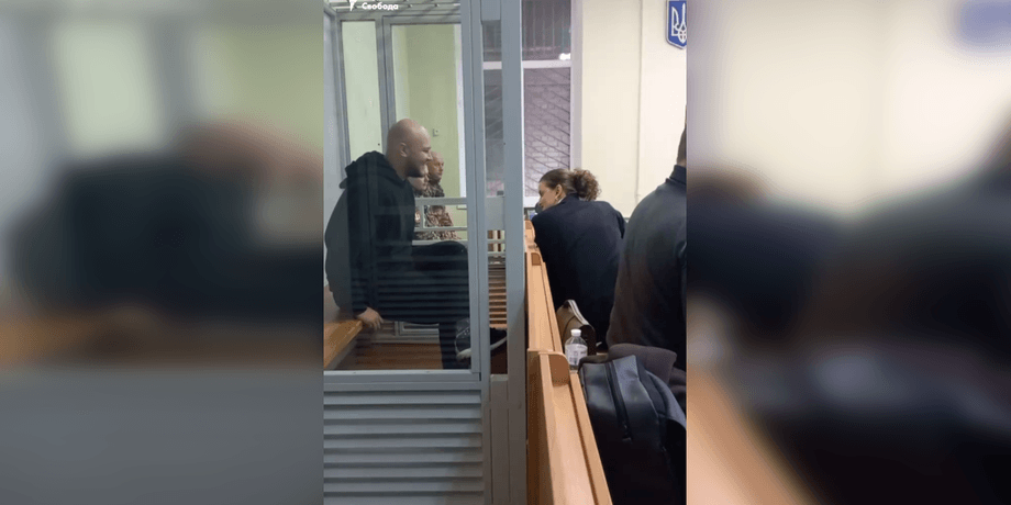 Сергей Гнездилов, Гнездилова освободили, суд Гнездилов, зал суда, освободили из-под стражи