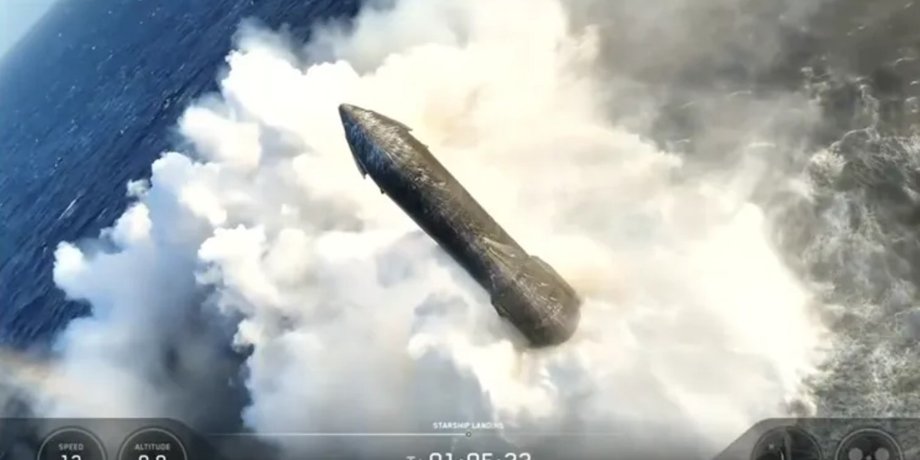 Найбільша ракета у світі вперше здійснила м'яку посадку