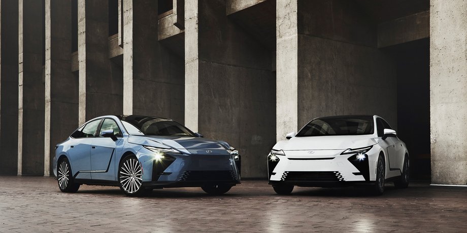 Lexus ES