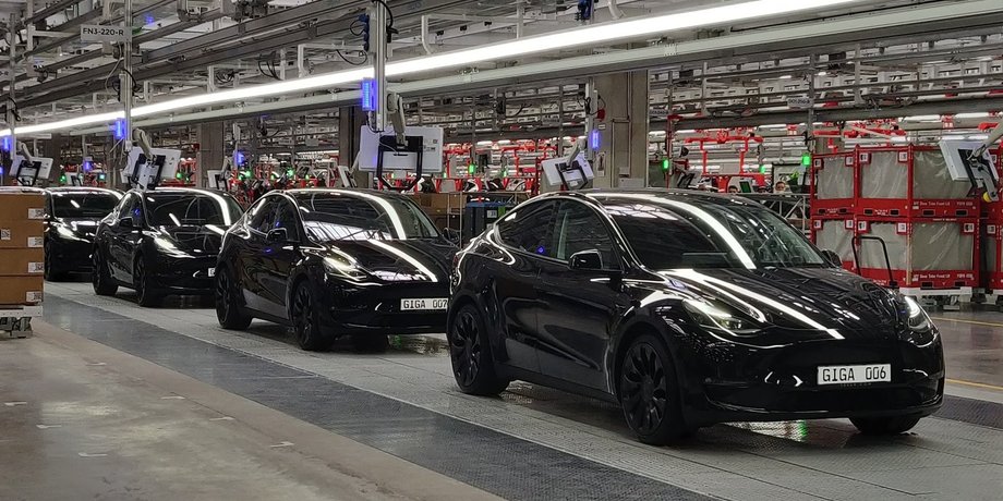 Tesla, продажи Tesla, электромобили Tesla, электромобили Tesla