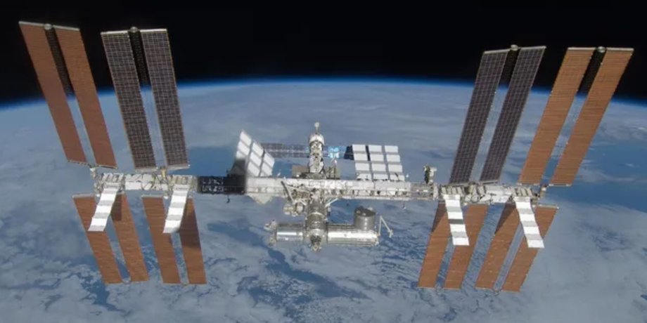 МКС Небезпечне знищення МКС на Землі: чому NASA не може відправити космічну станцію на Сонце